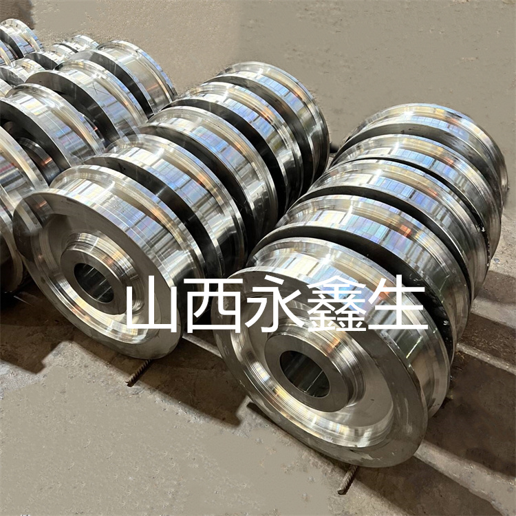 车轮(16)